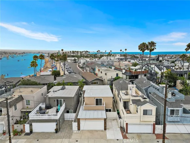 214 20th Street B, Newport Beach, California 92663
