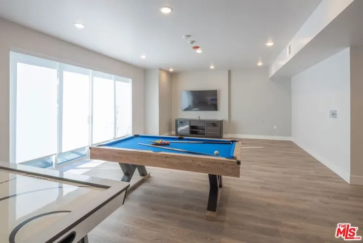 3672 Jasmine Avenue 303, Palms, California 90034