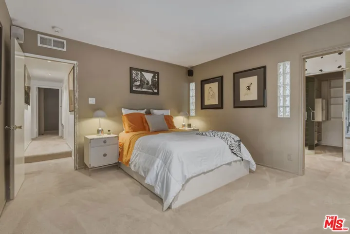 3553 Summerfield Drive, Los Angeles, California 91423