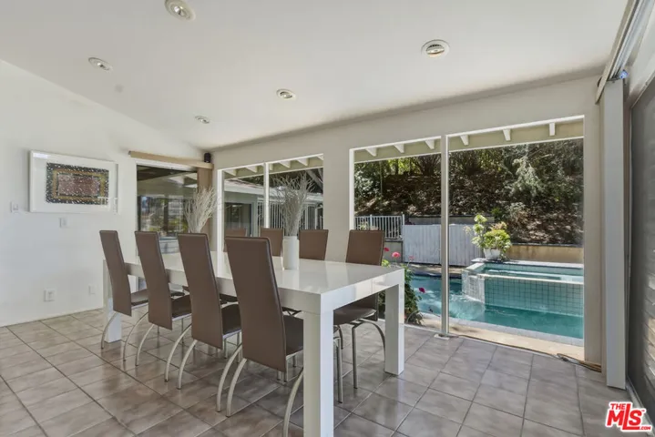 3553 Summerfield Drive, Los Angeles, California 91423