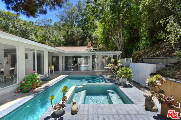 3553 Summerfield Drive, Los Angeles, California 91423
