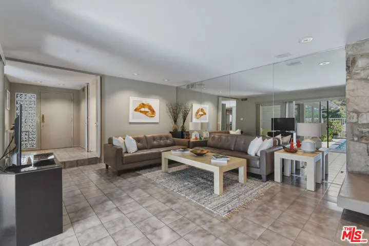 3553 Summerfield Drive, Los Angeles, California 91423