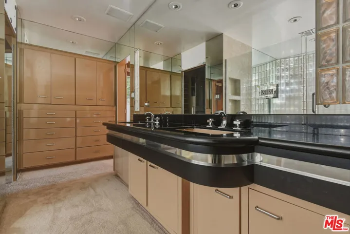 3553 Summerfield Drive, Los Angeles, California 91423