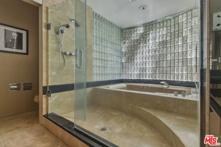 3553 Summerfield Drive, Los Angeles, California 91423