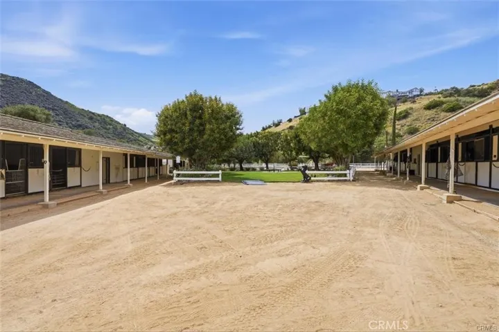 19 Round Up, Bell Canyon, California 91307