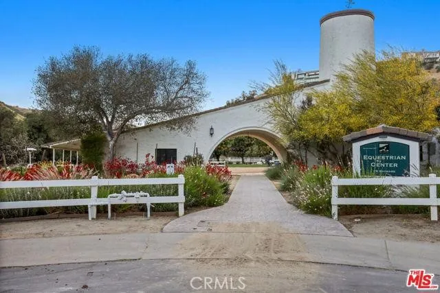 19 Round Up, Bell Canyon, California 91307