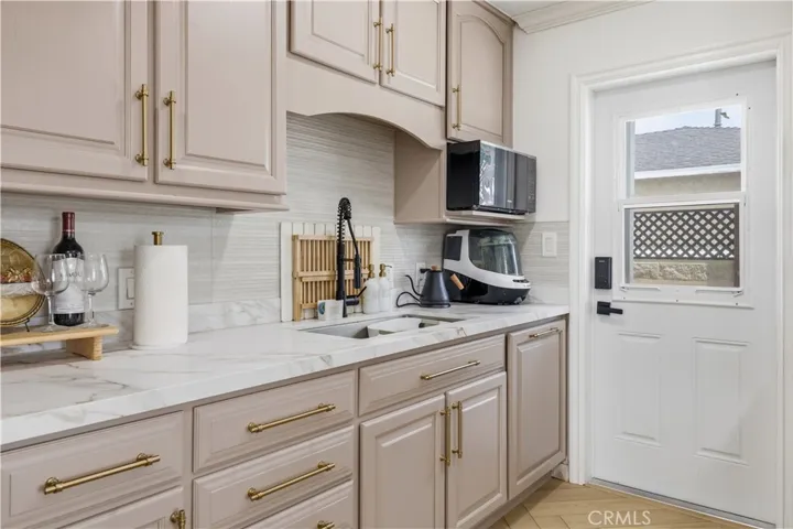 4809 Falcon Avenue, Long Beach, California 90807