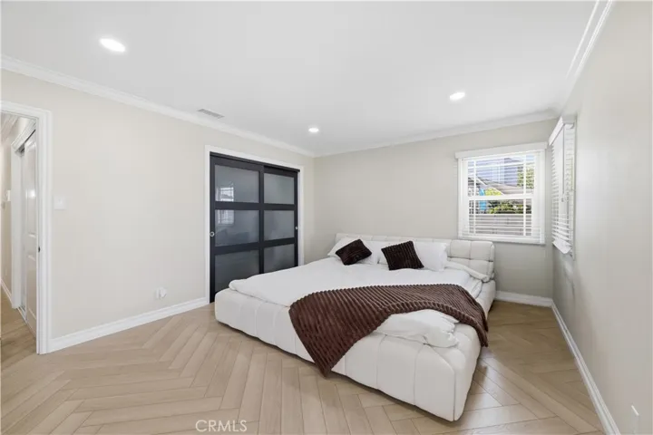 4809 Falcon Avenue, Long Beach, California 90807