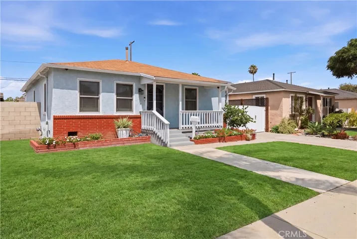 4809 Falcon Avenue, Long Beach, California 90807