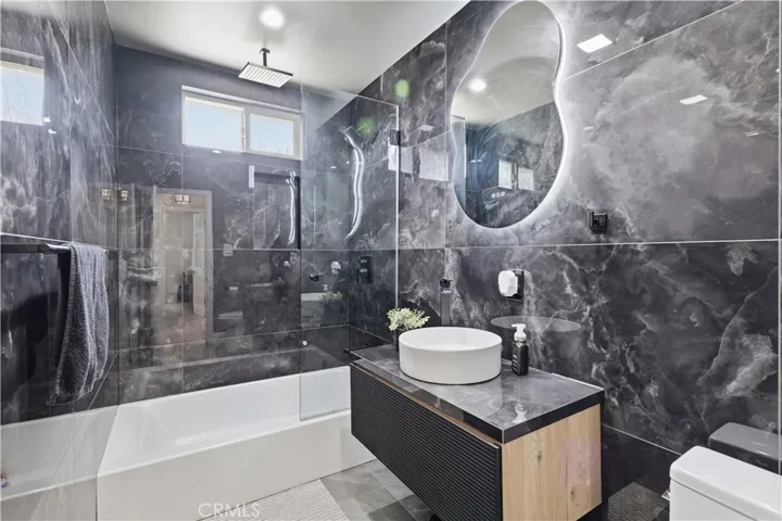 4809 Falcon Avenue, Long Beach, California 90807