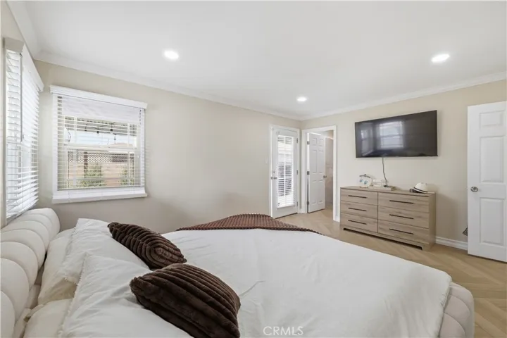 4809 Falcon Avenue, Long Beach, California 90807
