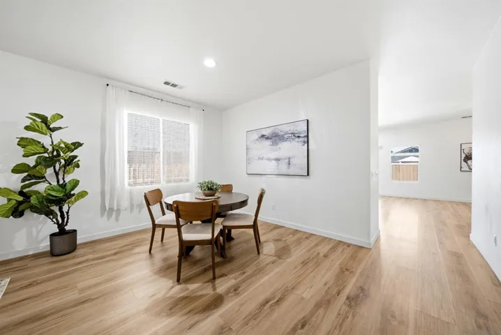 120 Estancia Way, Hemet, California 92545