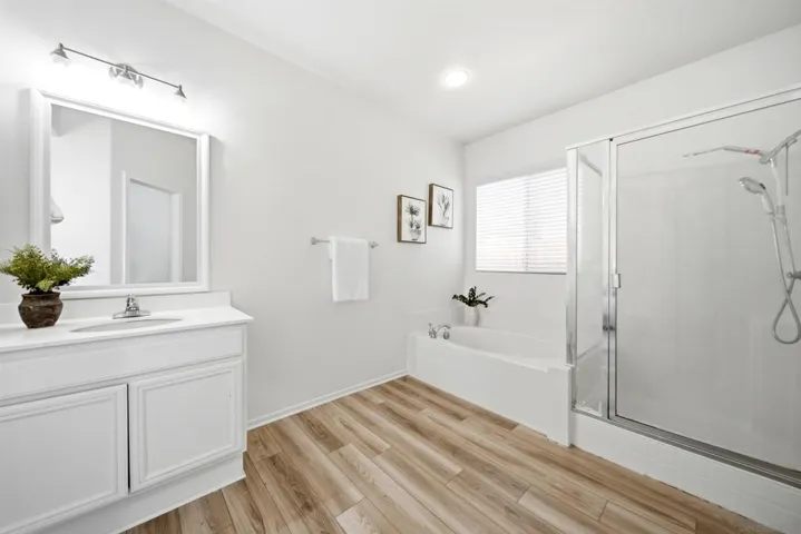 120 Estancia Way, Hemet, California 92545