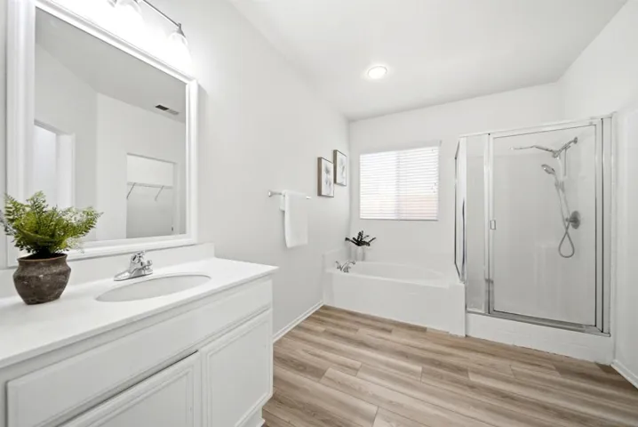 120 Estancia Way, Hemet, California 92545