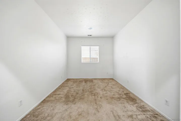 120 Estancia Way, Hemet, California 92545