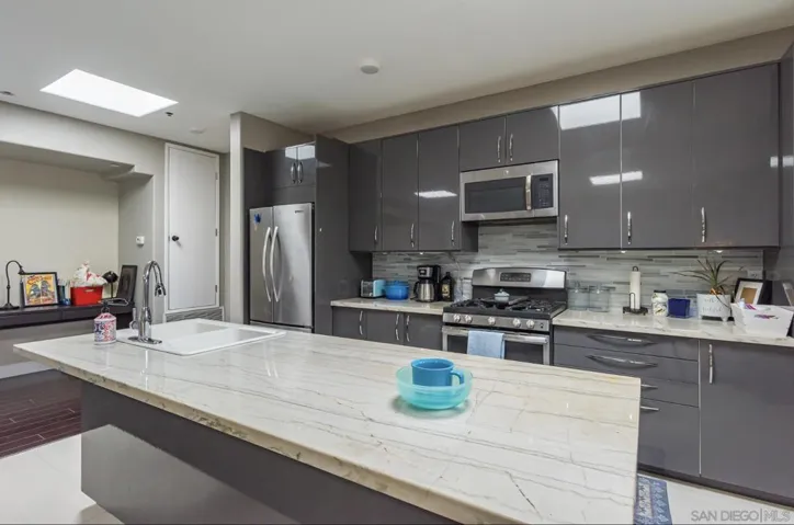 4741 Point Loma Ave 201, San Diego, California 92106