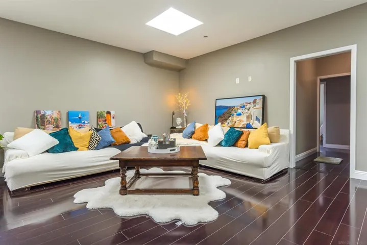 4741 Point Loma Ave 201, San Diego, California 92106