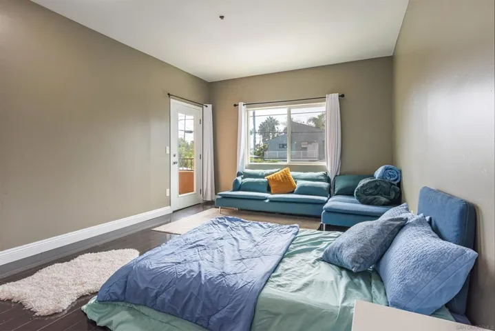 4741 Point Loma Ave 201, San Diego, California 92106