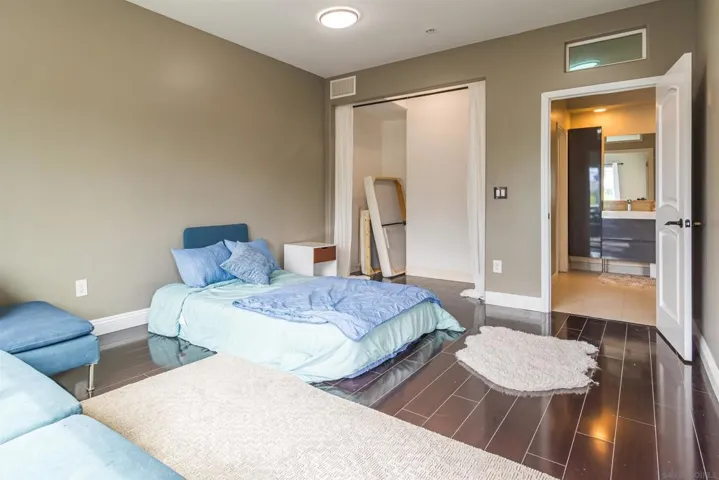 4741 Point Loma Ave 201, San Diego, California 92106