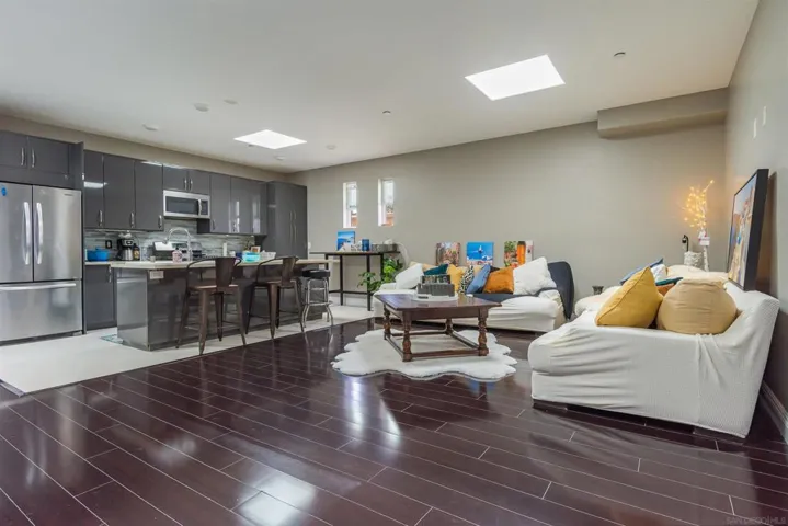 4741 Point Loma Ave 201, San Diego, California 92106