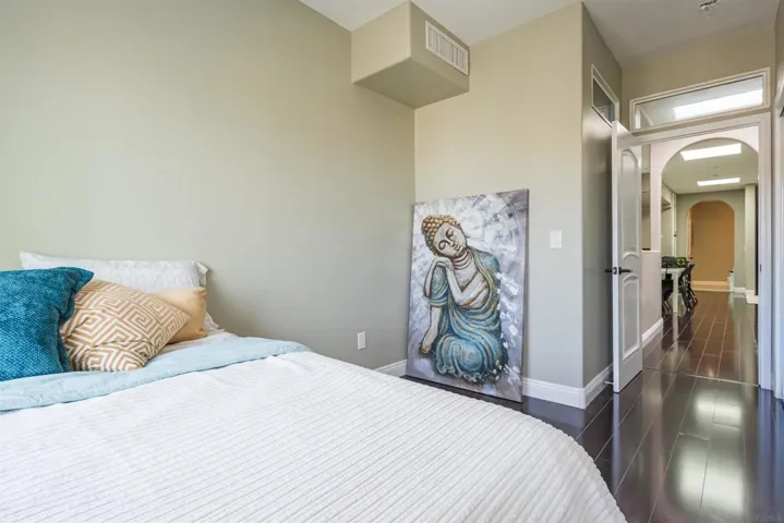 4741 Point Loma Ave 201, San Diego, California 92106