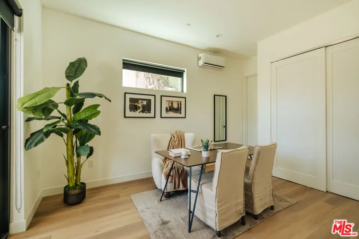 1343 S Ogden Drive 1/2, Los Angeles, California 90019