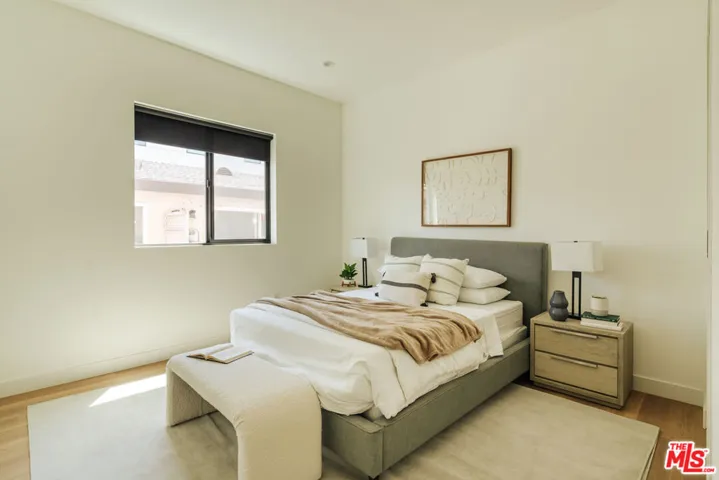 1343 S Ogden Drive 1/2, Los Angeles, California 90019