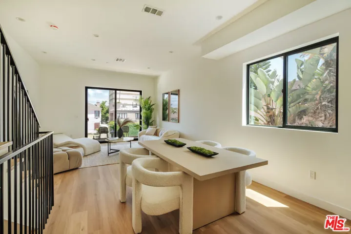 1343 S Ogden Drive 1/2, Los Angeles, California 90019