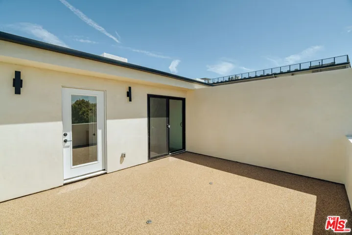 1343 S Ogden Drive 1/2, Los Angeles, California 90019