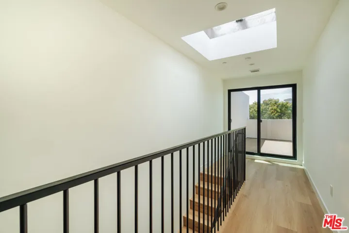 1343 S Ogden Drive 1/2, Los Angeles, California 90019