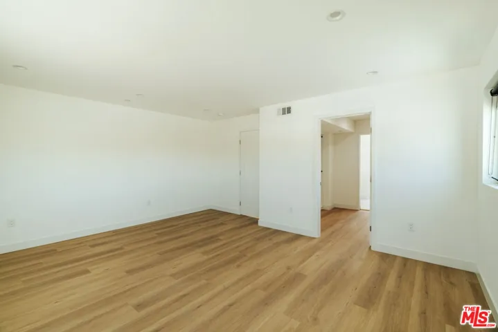 1343 S Ogden Drive 1/2, Los Angeles, California 90019