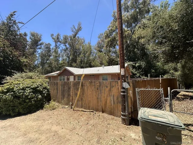 14062 Fernbrook, Ramona, California 92065