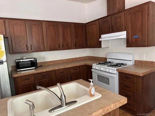 14062 Fernbrook, Ramona, California 92065