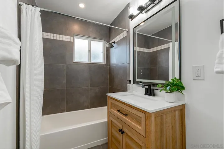 4411 Carib Ct, San Diego, California 92117