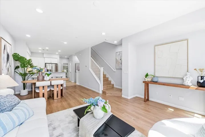 2061 Kiwi Walkway, San Jose, California 95133