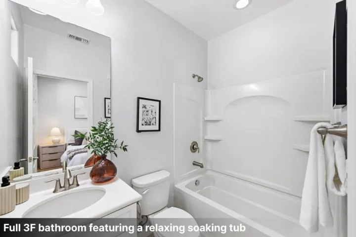 2061 Kiwi Walkway, San Jose, California 95133