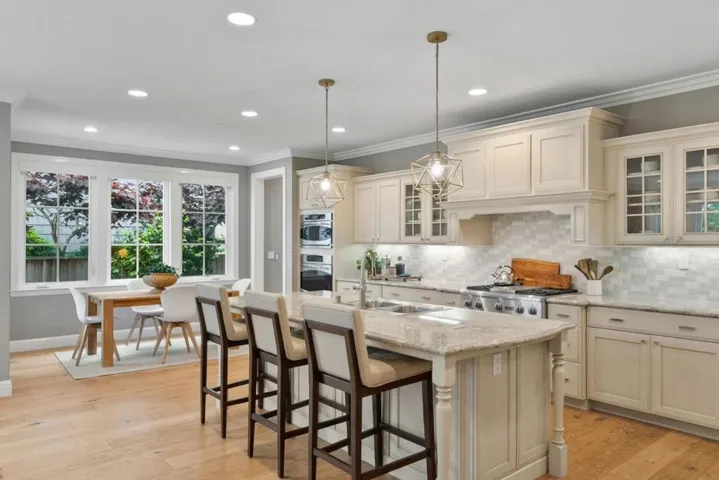311 Bayhill Road, Half Moon Bay, California 94019
