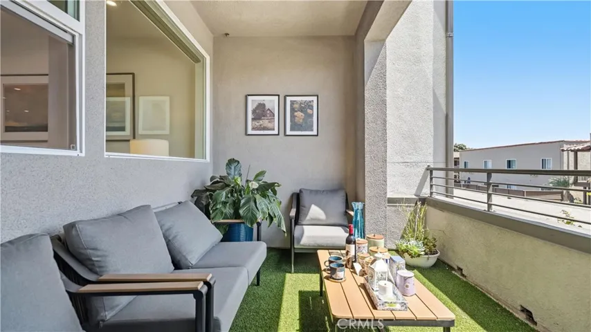 633 S Lyon St, Santa Ana, California 92705