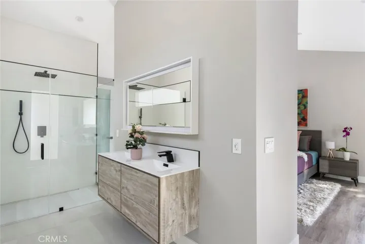 4731 Topanga Canyon Boulevard, Woodland Hills, California 91364