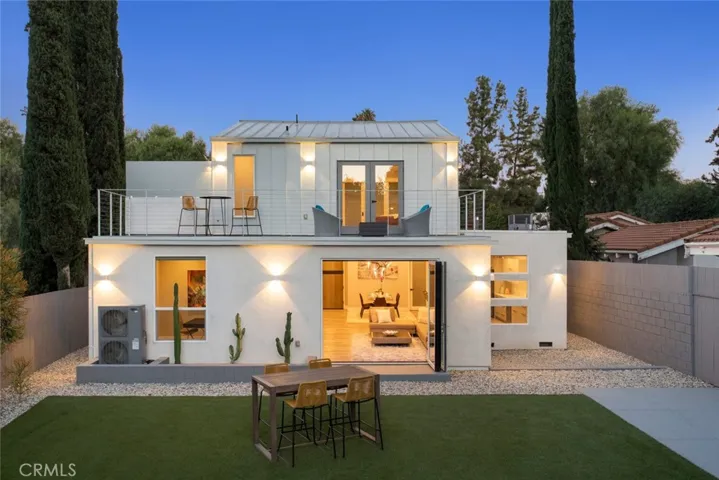 4731 Topanga Canyon Boulevard, Woodland Hills, California 91364