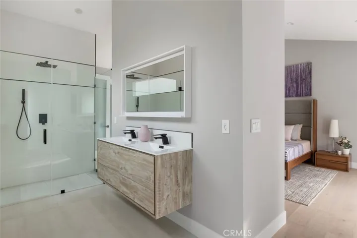4731 Topanga Canyon Boulevard, Woodland Hills, California 91364