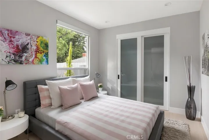 4731 Topanga Canyon Boulevard, Woodland Hills, California 91364