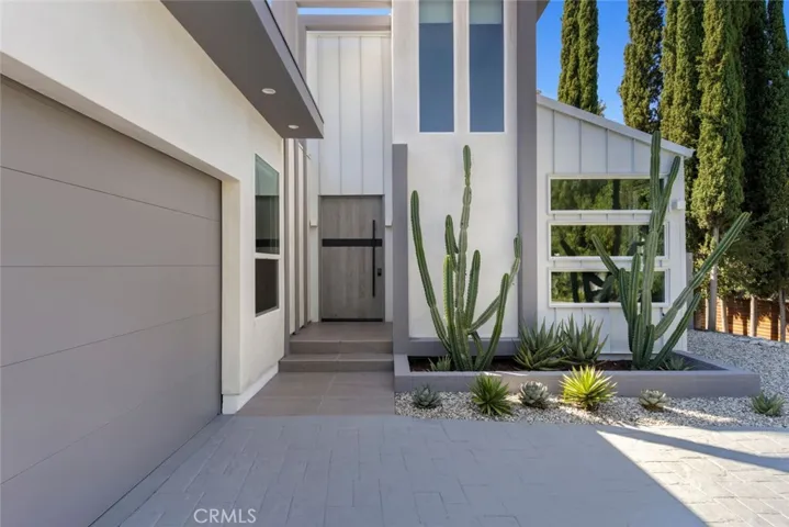 4731 Topanga Canyon Boulevard, Woodland Hills, California 91364