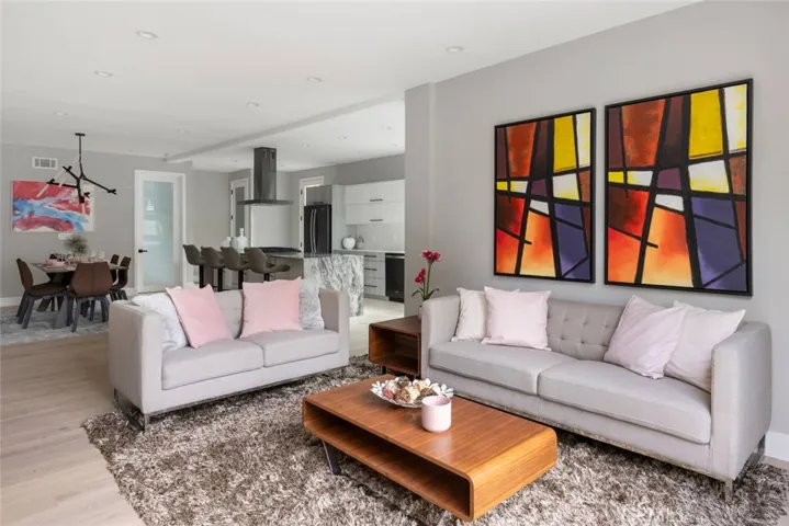 4731 Topanga Canyon Boulevard, Woodland Hills, California 91364