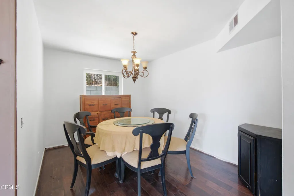 1957-Grand-Ave-17_dining room