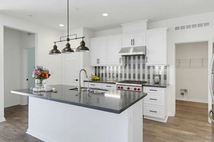 1013 Crestline Rd, San Marcos, California 92069