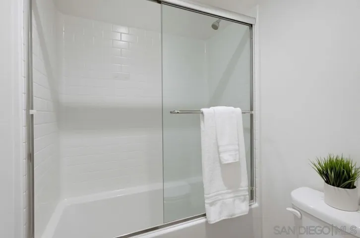 Upstairs hall bathroom