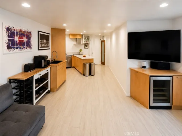 2901 Peninsula Road, Oxnard, California 93035
