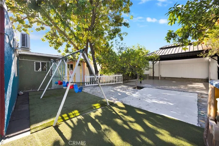 249 Zerr Court, Glendale, California 91206