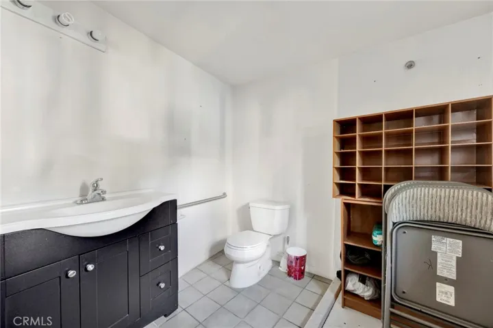 249 Zerr Court, Glendale, California 91206